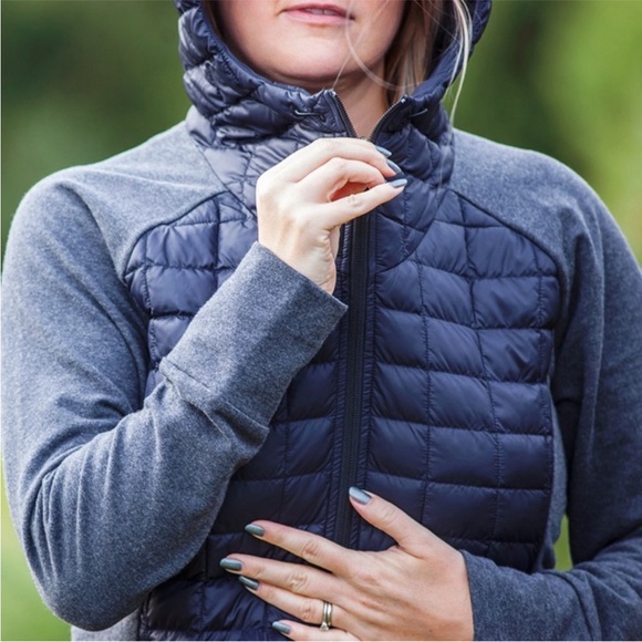 North‎ face endeavor thermoball quilted hybrid jacket grey/purple size small - Picture 3 of 13